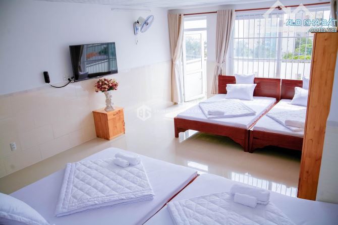 BÁN KHÁCH SẠN 6 TẦNG 2 MẶT TIỀN GẦN HOÀNG HOA THÁM SÁT BIỄN BÃI SAU VŨNGTÀU-TPHCM 24.2TỶ