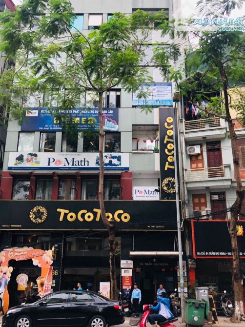Cho thuê mặt bằng kinh doanh 150m mặt phố Trần Đại Nghĩa vỉa hè rộng vị trí vàng kinh doan