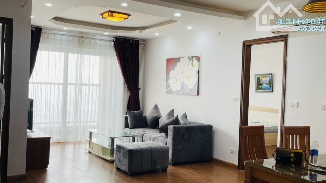 CHO THUÊ GẤP CĂN HỘ GOLDEN PALACE 2 NGỦ ĐỦ ĐỒ ĐẸP CHỈ 16TR CÓ ẢNH