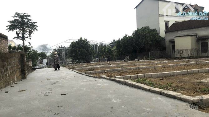Bán gấp trong tuần 64,6m hạ bằng sát chợ, trường mầm non, cnc hòa lạc