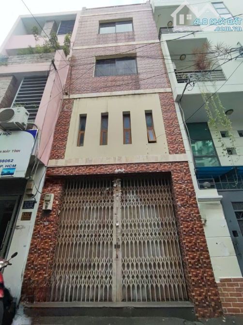 Nhà Hẻm Xe Hơi - Cách Mặt Tiền 2 căn - Khu Vực Trần Hưng Đạo Q1 4x16 (15 tỷ)