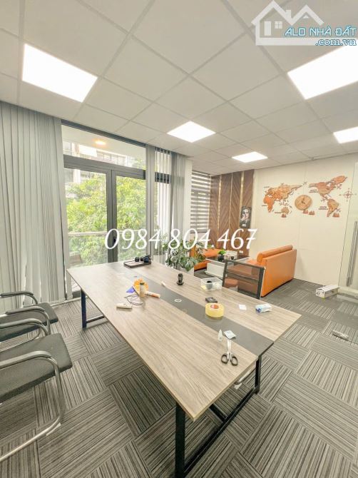 Cho thuê văn phòng dt 70m2 giá 14 triệu tại phố Hàm Nghi,Nam Từ Liêm,chia sẵn phòng ban