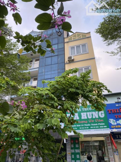 Cho thuê Văn Phòng rộng 45m vuông Tại phố Thanh Nhàn Hai Bà Trưng thang máy tiện nghi