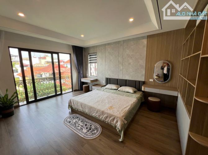 NGUYỄN LAM PHÚC ĐỒNG LONG BIÊN 58M2 4 TẦNG 3 NGỦ FULL NỘI THẤT