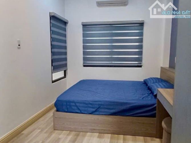 bán tòa căn hộ 6 tầng dòng tiền 6ptr/1 tháng ngay trung tâm Hải Châu giá chỉ:15.7