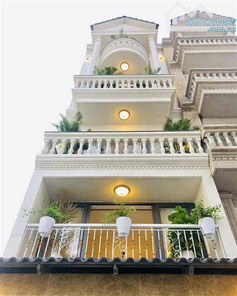 NHÀ ĐẸP, 4Tầng (4 x 15) 4P ngủ, OTO VÀO NHÀ, chỉ hơn 8tỷ đường Quang Trung