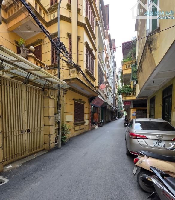 Bán nhà Nguyễn phong sắc - Ô tô tránh - 21 tỷ - 64m2 mặt tiền 8m, 2 thoáng