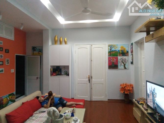 Cho thuê căn hộ 3PN Tòa N105 đường Nguyễn Phong Sắc, Cầu Giấy