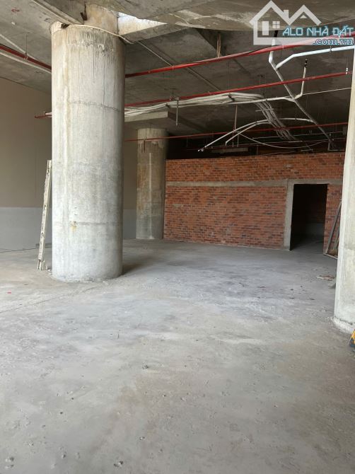 🔥🔥(HOT) 🔥🔥CHO THUÊ SHOPHOUSE DT 800M2, MẶT TIỀN HOÀNG HOA THAM, P2. CÁCH BIỂN 500M