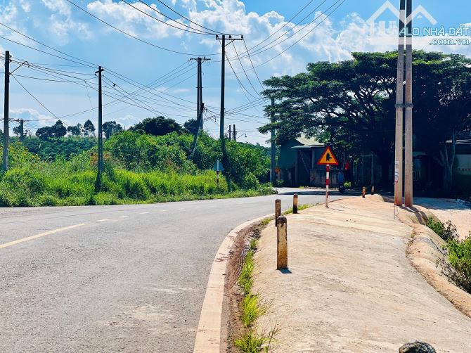 Bán lô đất mặt đường nhựa xã Nam Hà sẵn thổ cư giá 690 triệu