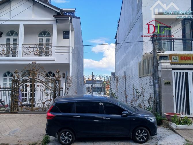 Bán đất 2 mặt tiền KQH Ngô Quyền Phường 6 Đà Lạt hợp nghỉ dưỡng (55tr/m2)