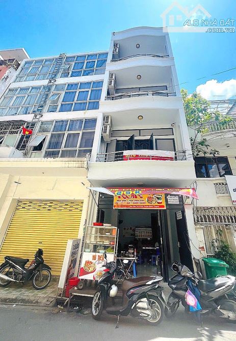 CHDV 13 PHÒNG – DOANH THU 90TR/THÁNG – HẺM 10M NGUYỄN GIA TRÍ – 4 TẦNG – CHỈ 22.5 TỶ.