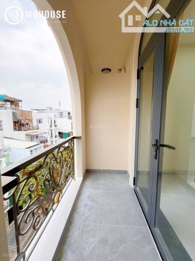 Bán căn hộ dịch vụ mặt tiền đường 79, Tân Quy, Quận 7