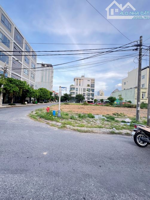 Bán lô góc 2 mặt Tiền Đường Phan Tòng ngay Đường Trường Sa Sát Biển Tân Trà 380m ngang 23m
