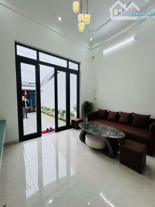 💥chấn động:Nhà giá rẻ -sở hữu ngay căn nhà hạng sang cực đẹp tại khu vực trường an