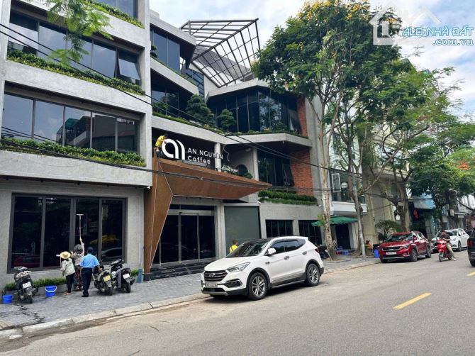 🏡 BÁN NHÀ MẶT PHỐ TRẠM LONG BIÊN- DT: 103M² x 5 TẦNG MẶT TIỀN RỘNG VỈA HÈ ĐÁ BÓNG GARA 4