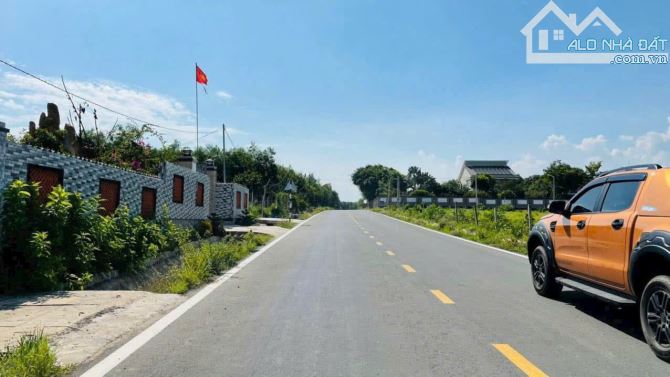 Bán 10 lô Đối Diện Hồ Sở Bông-Xã Phước Hải-TP HCM-DT : 592m2 ngang 10 x 59m giá 2,5 tỷ\lo
