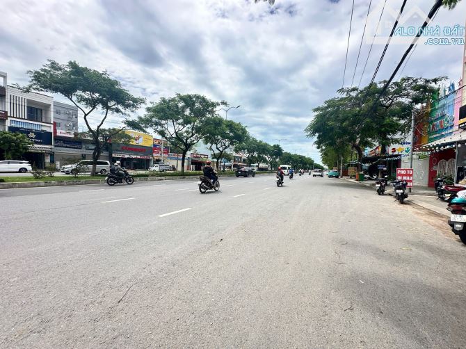 Bán125m đất MT đường Lê Văn Hiến sát Hồ Xuân Hương chỉ 11 tỷ 3 ngay Đối diện TTTM 2000 tỷ
