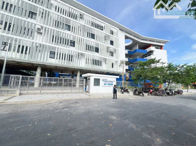Bán đất FPT ngang (6 x20)120m Khu V6 đối diện trường học sát Tòa FPT Complex giá chỉ 5 tỷ