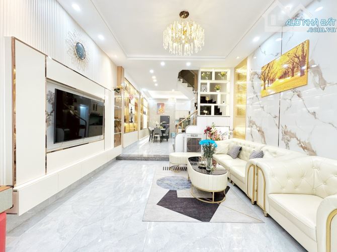 🔥 BÁN GẤP, NHÀ ĐẸP FULL CÔNG NĂNG, TRẦN HƯNG ĐẠO, QUẬN 1, 17M2, 3 TẦNG, NHỈNH 3 TỶ