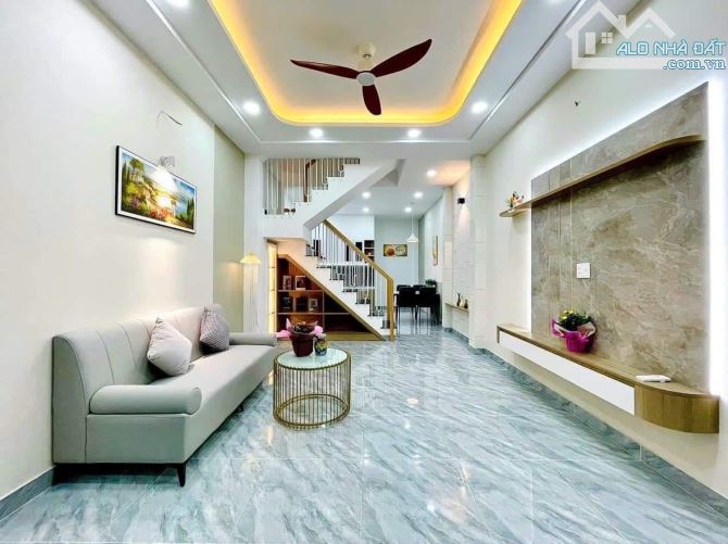 ♻️ Nhà đẹp mới 90% đường Song Hành - Quận 12 / 67.3m² / Giá 2 Tỷ 260 (Sổ Hồng Riêng)