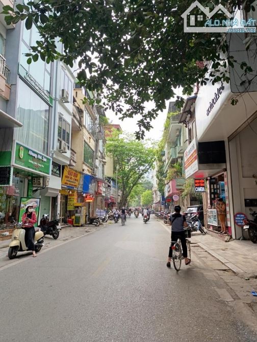 CÓ 102 NHÀ MP YÊN PHỤ 70m2 5T MT 4.2 CHỈ 25.8 TỶ, VIEW HỒ TÂY, VỈA HÈ KINH DOANH SẦM UẤT
