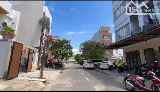 Đất đường 6m Hoà Minh 28. Cạnh Hồ Tùng Mậu.S= 108m2 (5x22).Giá 5,45 tỷ