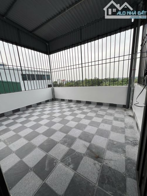 Bán gấp nhà Liên Ninh ô tô vào nhà ,nhà mới koong đẹp lung linh giá 4.8 tỷ