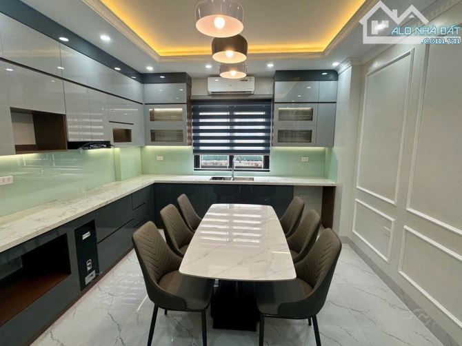 Bán nhà riêng tại đường Võng Thị - Tây Hồ