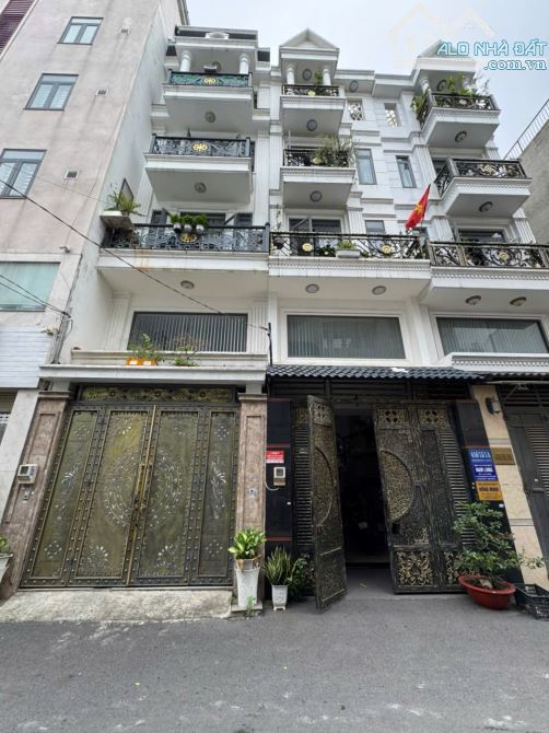 BÁN NHÀ GẦN, QUANG TRUNG 4X20M, 3 LẦU 7,9 TỶ