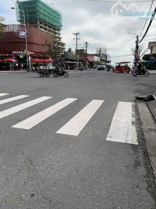 bán lô đất mặt tiền đường .. Hồ Nghinh . cạnh Võ Văn Kiệt.. cạnh bãi tắm Mỹ Khê .