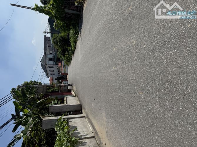 BÁN MẢNH ĐẸP - Ô TÔ TRÁNH- LÔ GÓC 3 MẶT TIỀN- XUÂN LAI- GIA BÌNH-BẮC NINH -GIÁ 1TỶ 950
