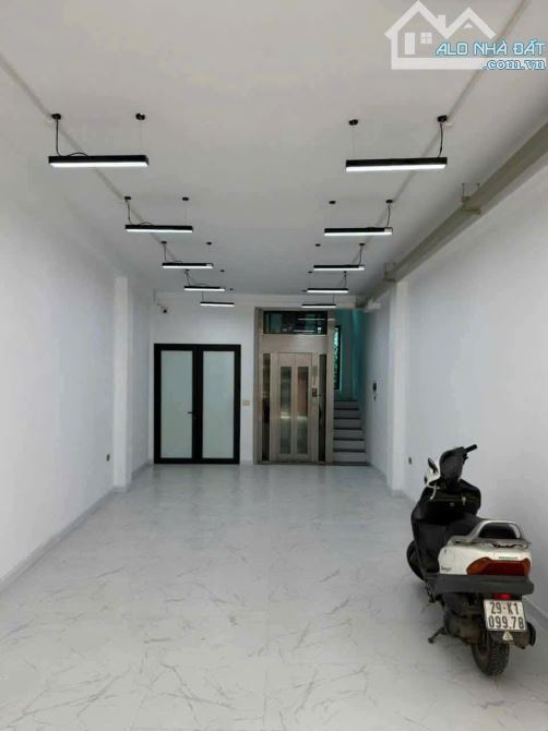 Ngô Thì Sỹ 50mx 6 tầng 7 ngủ nhà đẹp mặt tiền 5 m ô tô tránh nhau trước nhà hơn 13 tỷ