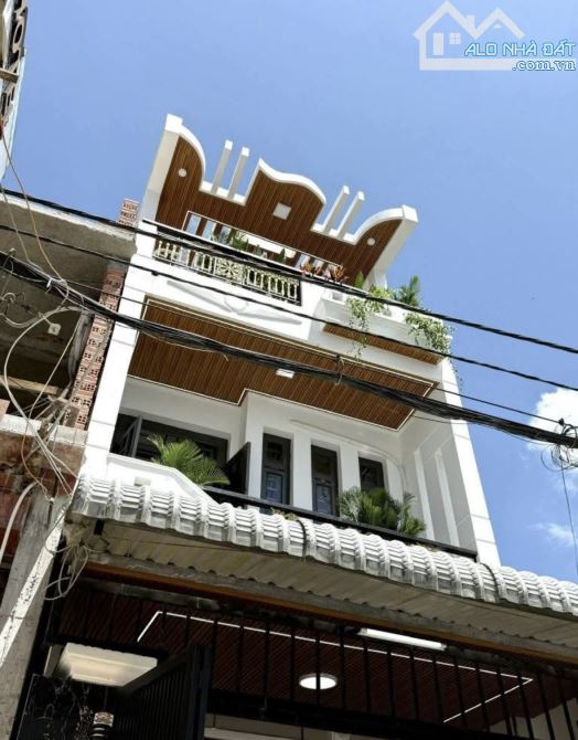 VỀ QUÊ CẦN BÁN NHÀ ĐƯỜNG SỐ 39, TÂN QUY, QUẬN 7. GIÁ 3TỶ940/69M2(4,6x15M)