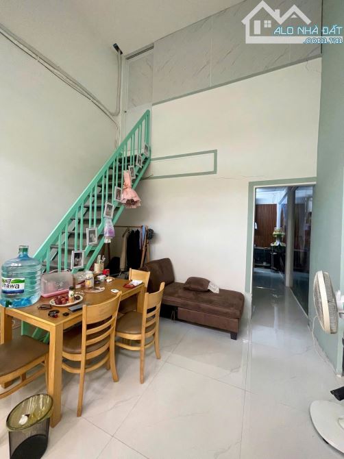 🏡 🍀🌹 GIÁP QUẬN 7 – HXH – NHÀ ĐẸP CHÍNH CHỦ – VUÔNG VẮN 4x12 – 2 TẦNG – 3.85 TỎI SÁT MẶT