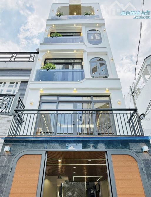 GIẢM SÂU BÁN LỖ NHÀ NGÔ TẤT TỐ,BÌNH THẠNH-GIÁ:3,89TỶ/70,2m2(4,5x15,6m).SỔ NỞ HẬU.