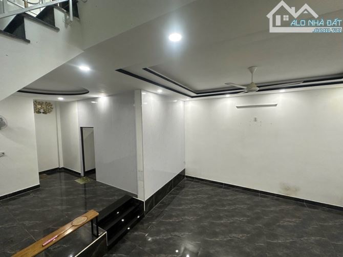 🔥 CHÍNH CHỦ CẦN BÁN GẤP NHÀ 2 TẦNG MẶT TIỀN TRẦN CAO VÂN – GIÁ SIÊU MỀM! 🔥