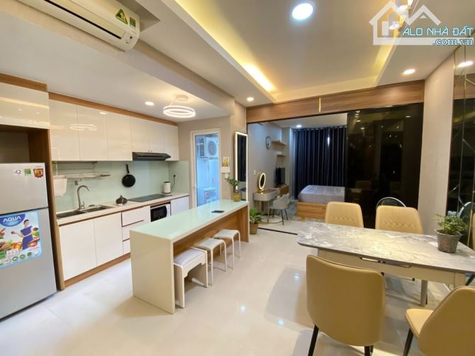 Bán nhà mặt phố Nguyễn Quý Đức 100m2 oto kinh doanh tốt phân lô 34 tỷ