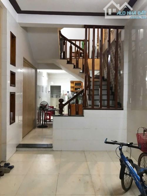Bán nhà 3 tầng mặt tiền Bình Hòa - khuê trung - Cẩm lệ