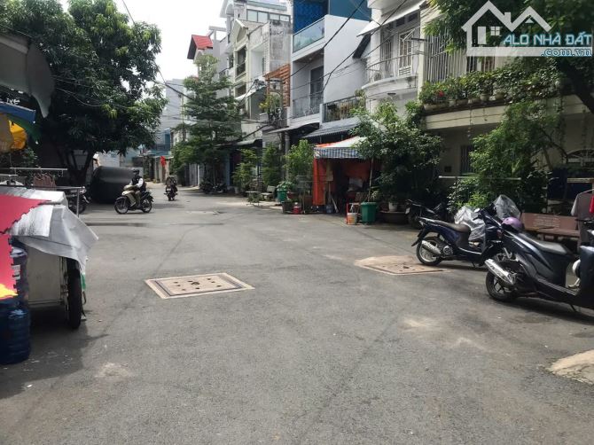 CHDV 4 tầng, 32 phòng Lê Trọng Tấn, 160m2, ngang 8.6, lợi nhuận 12%, chỉ 14.8 tỷ TL