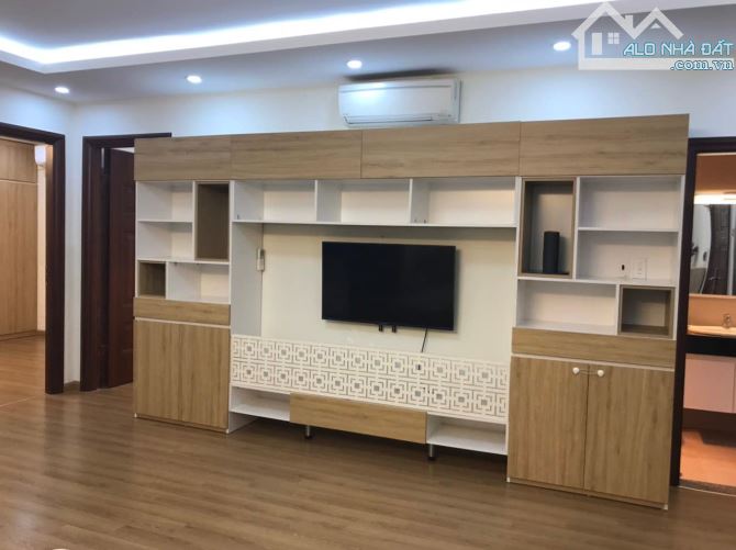 CHO THUÊ GẤP CĂN HỘ CENTRAL POINT 219 TRUNG KÍNH 2 NGỦ ĐỦ ĐÔ ĐẸP VÀO Ở LUÔN