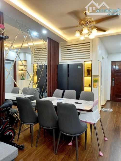 BÁN CĂN HỘ FULL NỘIT THẤT- Toà 21B6 Green Stars - THÀNH PHỐ GIAO LƯU - 62M2 - 5.7 TỶ