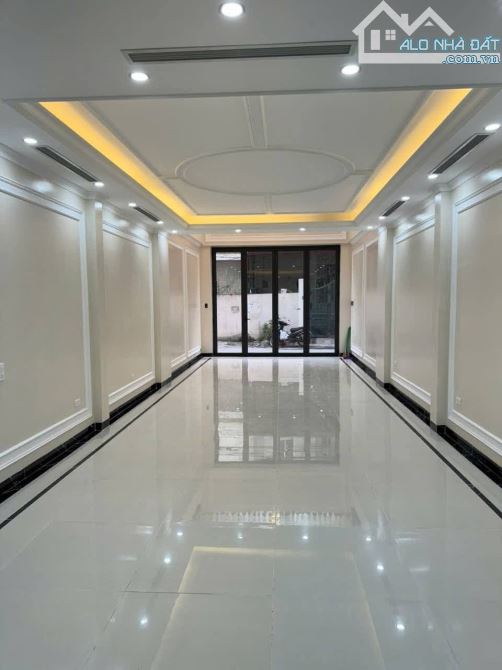 CẦN BÁN GẤP NHÀ CẦU GIẤY NGÕ NÔNG GẦN PHỐ KD DT58M2 DÂN XÂY 7 TẦNG THANG MÁY