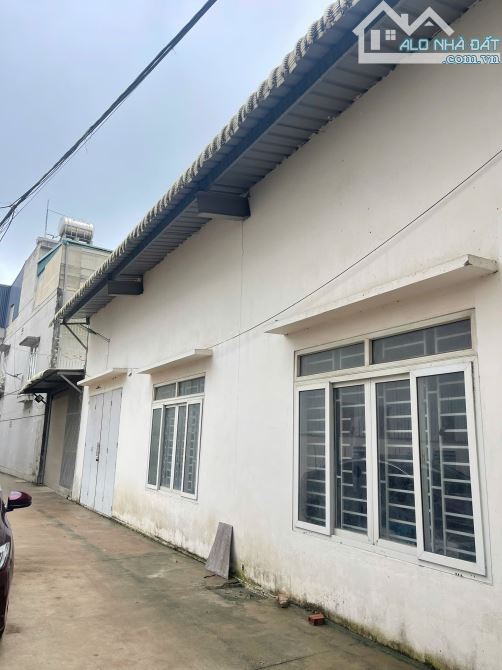 Cần bán nhà xưởng Phường Quảng Thịnh, Thanh Hoá, gần quốc lộ 1A 513m2, rộng 30.2m giá tốt