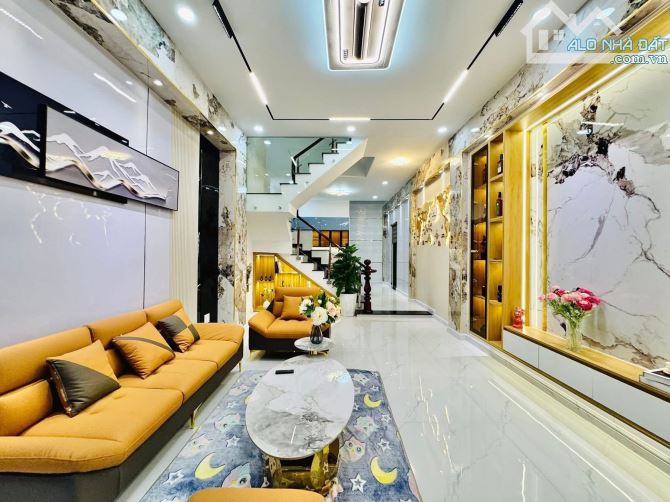 Căn nhà hẻm 1/ nhiều tiện ích ngay Hoàng Văn Thụ, Tân Bình. Giá: 3 Tỷ 220 / 63m2. Có SHR
