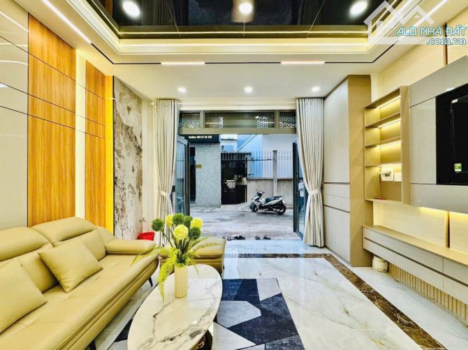 1 SIÊU PHẨM TẠI TÂN BÌNH, NGAY PHỔ QUANG/ DT 60M2/ GIÁ SIÊU HẠT DẺ CHỈ 2 TỶ/ SỔ RIÊNG