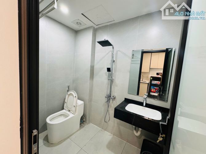 Cho Thuê CCMN 385 Lương Thế Vinh Nam Từ Liêm 30m2 1N1K Ban Công Thang Máy Ô Tô Đỗ Cửa