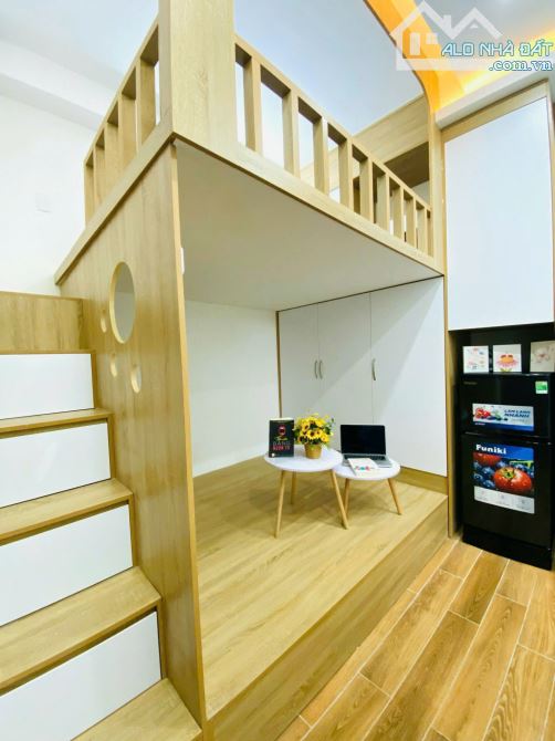 Cho Thuê CCMN 24 Thổ Quan Đống Đa 25m2 Gác Xép Giường Tầng Giếng Giời Cửa Sổ Giặt Riêng