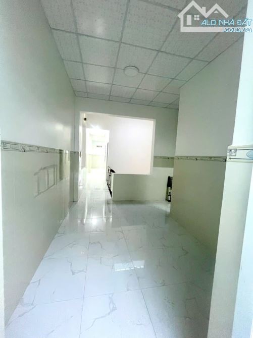 Cho thuê nhà mặt tiền chợ 1 trệt 2 lầu Phường Bến Tre,Tỉnh Vĩnh Long