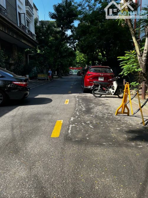 Cho thuê mặt bằng nhà phố thọ tháp, dịch vọng cầu giấy hà nội